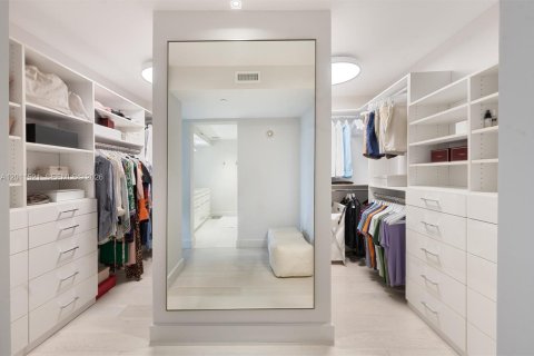 Condominio en venta en Miami Beach, Florida, 3 dormitorios, 221.85 m2 № 2076312 - foto 20