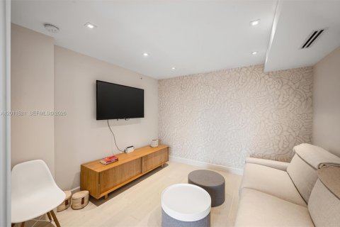 Condominio en venta en Miami Beach, Florida, 3 dormitorios, 221.85 m2 № 2076312 - foto 14