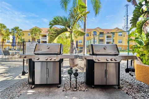 Condo in Seminole, Florida, 2 bedrooms  № 1690966 - photo 24