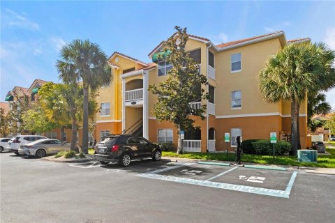 Condo in Seminole, Florida, 2 bedrooms  № 1690966 - photo 29