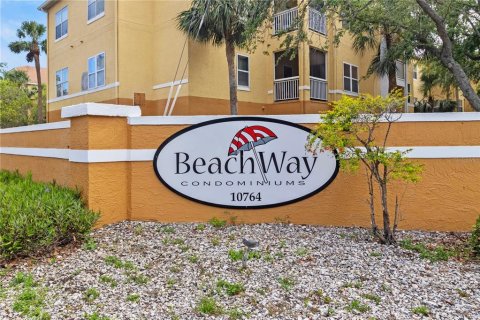 Condo in Seminole, Florida, 2 bedrooms  № 1690966 - photo 3