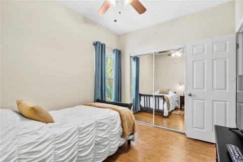Condo in Seminole, Florida, 2 bedrooms  № 1690966 - photo 16