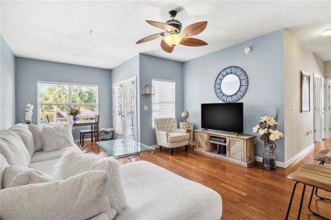 Condo in Seminole, Florida, 2 bedrooms  № 1690966 - photo 4