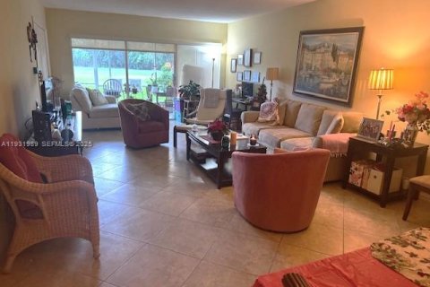 Condominio en venta en Pompano Beach, Florida, 2 dormitorios, 102.19 m2 № 2034877 - foto 5