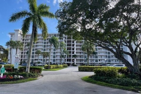 Condominio en Pompano Beach, Florida, 2 dormitorios  № 2034877