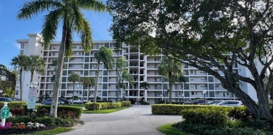 Condominio en Pompano Beach, Florida, 2 dormitorios № 2034877