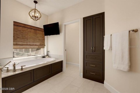 Villa ou maison à vendre à Ormond Beach, Floride: 5 chambres, 323.76 m2 № 2419163 - photo 27