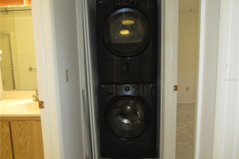 Condo in Port Charlotte, Florida, 2 bedrooms  № 2213790 - photo 18