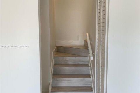 Снять в аренду кондоминиум в Майами, Флорида 2 спальни, 92.9м2, № 1881636 - фото 7