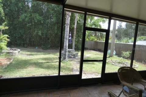 House in Port Richey, Florida 3 bedrooms, 107.12 sq.m. № 1830032 - photo 14