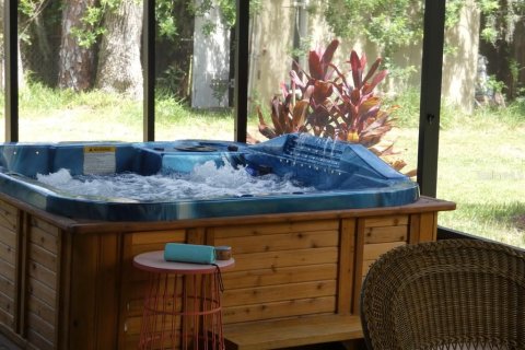 House in Port Richey, Florida 3 bedrooms, 107.12 sq.m. № 1830032 - photo 9