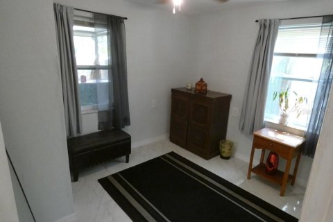 House in Port Richey, Florida 3 bedrooms, 107.12 sq.m. № 1830032 - photo 28