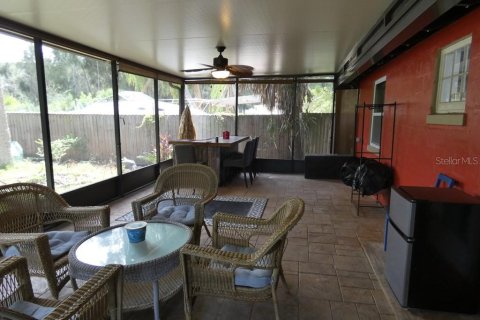 House in Port Richey, Florida 3 bedrooms, 107.12 sq.m. № 1830032 - photo 10