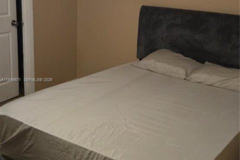 Коммерческая недвижимость в Форт-Лодердейл, Флорида 1 спальня, 170.85м2 № 2006053