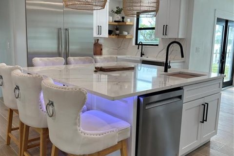 Villa ou maison à vendre à Ormond Beach, Floride: 4 chambres, 225.57 m2 № 1573101 - photo 13