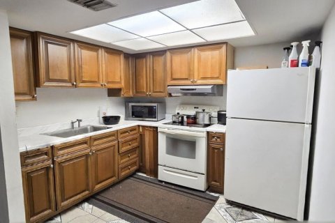 Immobilier commercial à vendre à Boynton Beach, Floride: 157.93 m2 № 2147011 - photo 5