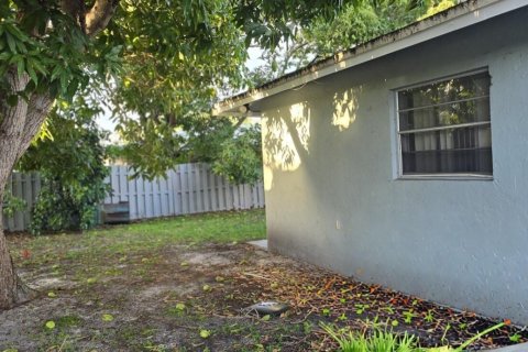 Immobilier commercial à vendre à Boynton Beach, Floride: 157.93 m2 № 2147011 - photo 13