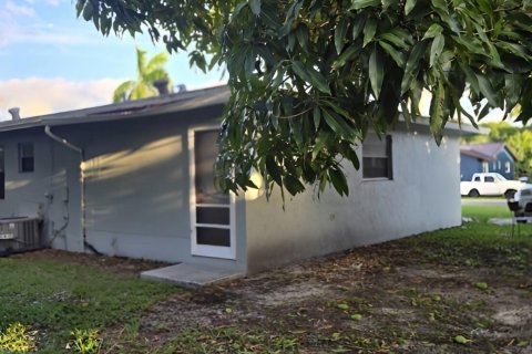 Immobilier commercial à vendre à Boynton Beach, Floride: 157.93 m2 № 2147011 - photo 14
