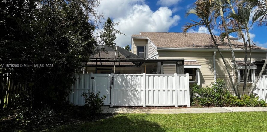 Adosado en Jupiter, Florida 3 dormitorios, 169.08 m2 № 1976248