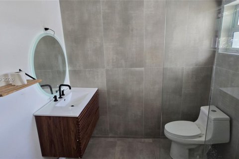 Снять в аренду квартиру в Дания-Бич, Флорида 51.1м2, № 2042803 - фото 6