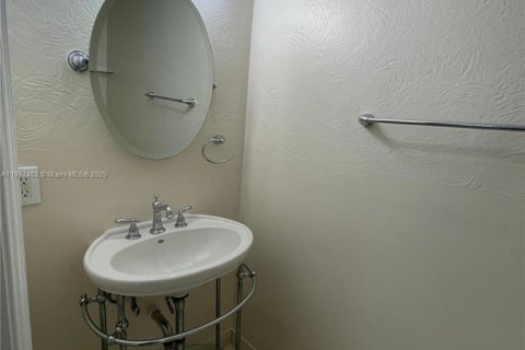 Снять в аренду таунхаус в Мирамар, Флорида 3 спальни, 148.74м2, № 1949073 - фото 11