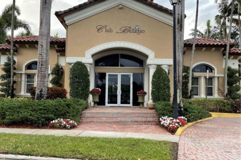 Снять в аренду таунхаус в Мирамар, Флорида 3 спальни, 148.74м2, № 1949073 - фото 4