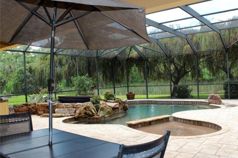 Villa ou maison à vendre à Bradenton, Floride: 4 chambres, 327.11 m2 № 2117582 - photo 3