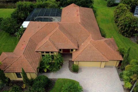 Villa ou maison à vendre à Bradenton, Floride: 4 chambres, 327.11 m2 № 2117582 - photo 2