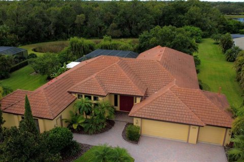 Casa en Bradenton, Florida 4 dormitorios, 327.11 m2 № 2117582