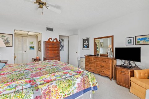 Condo in Boca Raton, Florida, 2 bedrooms № 2169675 - photo 19