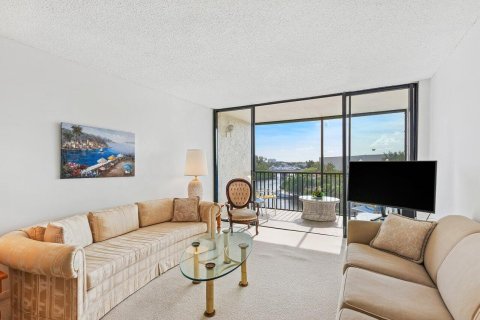 Condo in Boca Raton, Florida, 2 bedrooms № 2169675 - photo 11