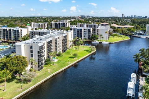 Condo in Boca Raton, Florida, 2 bedrooms № 2169675 - photo 2