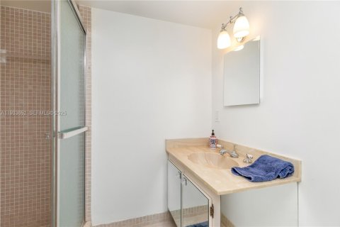 Снять в аренду кондоминиум в Холливуд, Флорида 2 спальни, 173.54м2, № 2035140 - фото 17