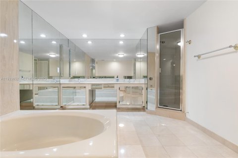 Снять в аренду кондоминиум в Холливуд, Флорида 2 спальни, 173.54м2, № 2035140 - фото 25