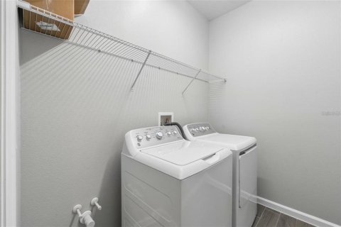 Touwnhouse à louer à Apopka, Floride: 3 chambres, 157.1 m2 № 2427178 - photo 16