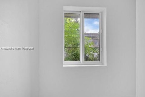 Casa en venta en Homestead, Florida, 3 dormitorios № 1889144 - foto 15