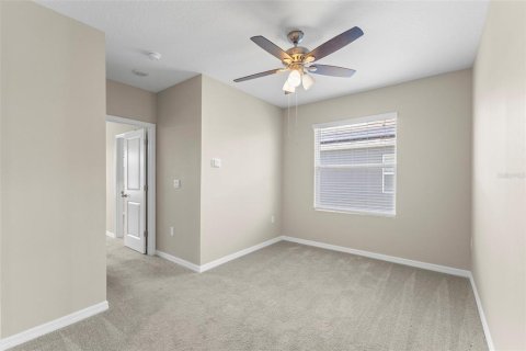 Touwnhouse à vendre à Wesley Chapel, Floride: 3 chambres, 163.32 m2 № 2309826 - photo 12