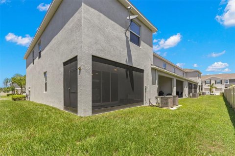 Touwnhouse à vendre à Wesley Chapel, Floride: 3 chambres, 163.32 m2 № 2309826 - photo 9