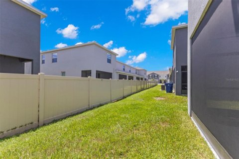 Touwnhouse à vendre à Wesley Chapel, Floride: 3 chambres, 163.32 m2 № 2309826 - photo 11