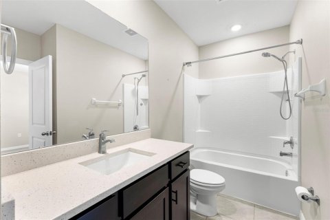 Touwnhouse à vendre à Wesley Chapel, Floride: 3 chambres, 163.32 m2 № 2309826 - photo 25
