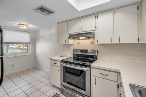 Купить кондоминиум в Нью-Порт-Ричи, Флорида 3 комнаты, 96.06м2, № 1535539 - фото 25