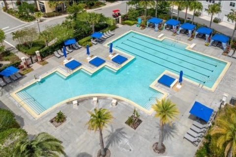 Touwnhouse à vendre à Orlando, Floride: 4 chambres, 189.24 m2 № 2432644 - photo 16