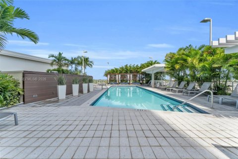 Купить кондоминиум в Майами, Флорида 2 спальни, 94.76м2, № 2001372 - фото 30