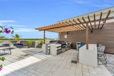 Купить кондоминиум в Майами, Флорида 2 спальни, 94.76м2, № 2001372 - фото 27