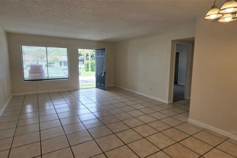 Condo in Altamonte Springs, Florida, 3 bedrooms  № 1880451 - photo 3