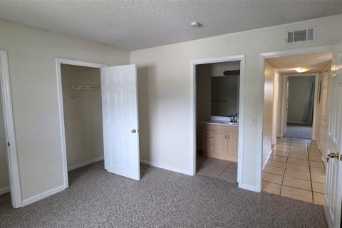 Condo in Altamonte Springs, Florida, 3 bedrooms  № 1880451 - photo 9
