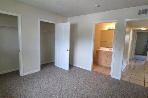 Condo in Altamonte Springs, Florida, 3 bedrooms  № 1880451 - photo 10