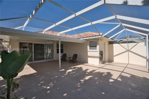 Villa ou maison à vendre à Hobe Sound, Floride: 2 chambres, 144.28 m2 № 2431562 - photo 28