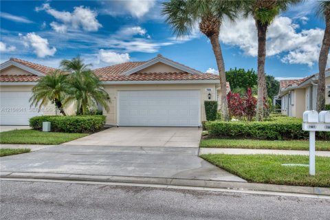 Villa ou maison à vendre à Hobe Sound, Floride: 2 chambres, 144.28 m2 № 2431562 - photo 4
