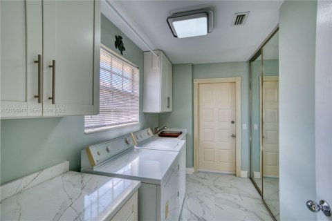 Villa ou maison à vendre à Hobe Sound, Floride: 2 chambres, 144.28 m2 № 2431562 - photo 23